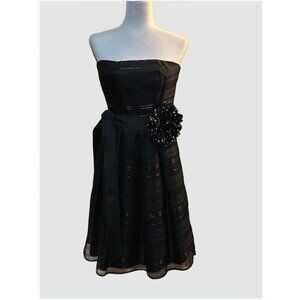 White House Black Market Ribbon Stripe Strapless Black Cocktail Dress Sz 8 EUC
